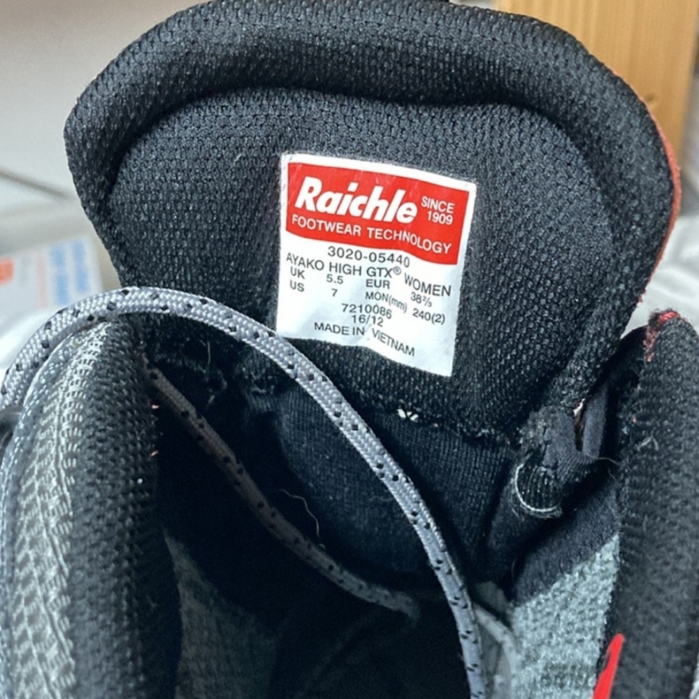 Mammut Ayako High GTX Mid rise hiking boot Sz. 7 waterproof - Picture 3 of 13